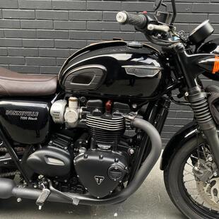 Triumph Bonneville T120 T120 Black