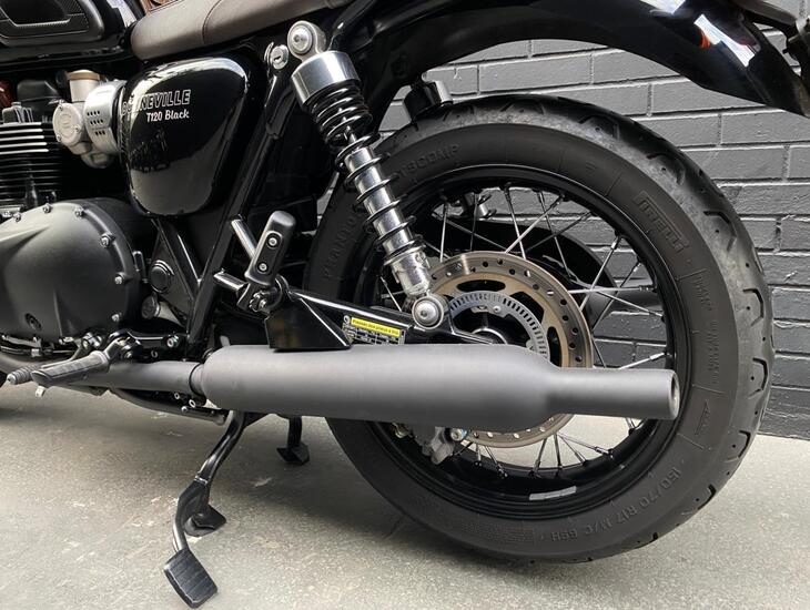 galeria Bonneville T120