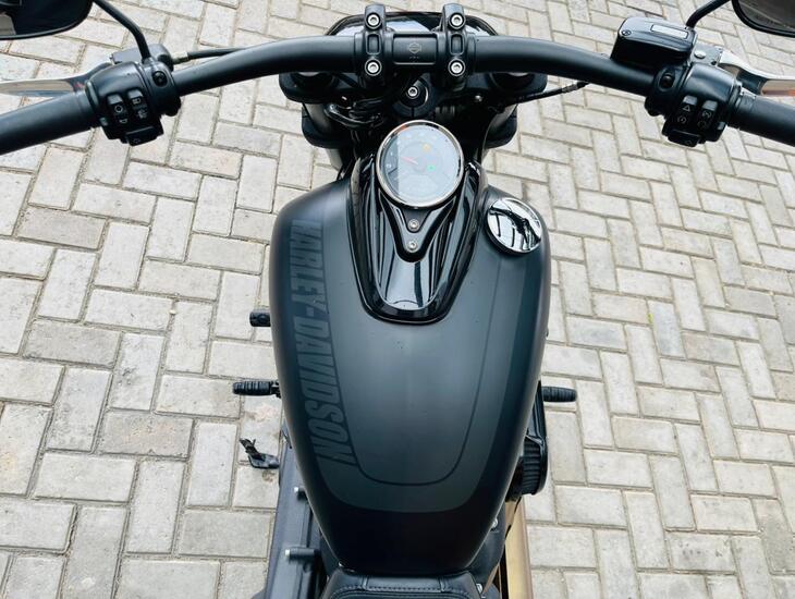 galeria FAT BOB FXFB