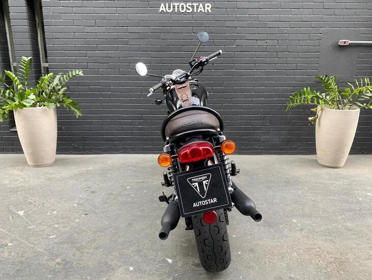 galeria Bonneville T120