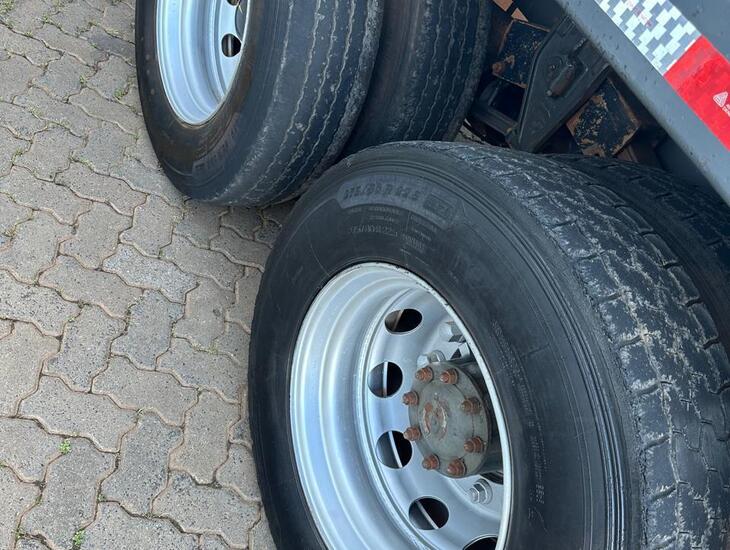 galeria VOLVO VM270 6X2R