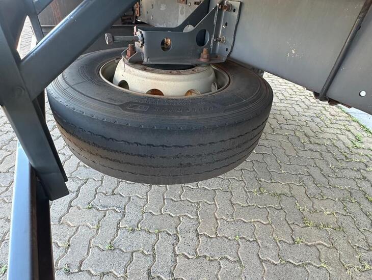 galeria VOLVO VM270 6X2R