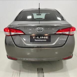 Toyota YARIS 1.5 16V Sedan XL Live