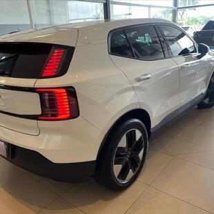 Volvo EX30 51 KW ELÉTRICO CORE