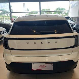 Volvo EX30 51 KW ELÉTRICO CORE