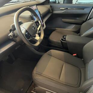 Volvo EX30 51 KW ELÉTRICO CORE