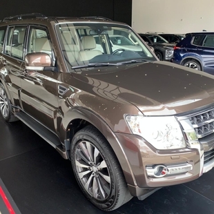 Mitsubishi PAJERO 3.2 HPE 4X4 7 LUGARES 16V TURBO INTERCOOLER DIESEL 4P AUTOMÁTICO