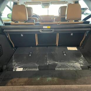 Land Rover DISCOVERY 3.0 D300 TURBO DIESEL MHEV METROPOLITAN EDITION AUTOMÁTICO