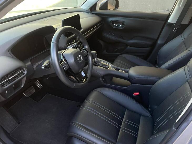 galeria ZR-V TOURING