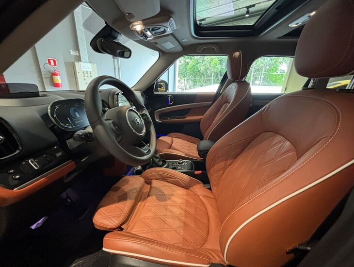 galeria Cooper Countryman