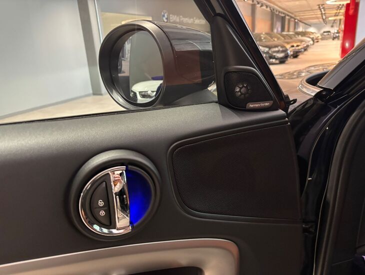 galeria Cooper Countryman