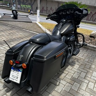 Harley Davidson Street Glide SPECIAL FLHXS