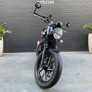 Triumph Street Twin 900cc