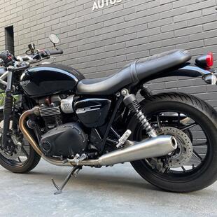 Triumph Street Twin 900cc