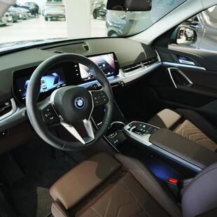 Bmw iX1 eDrive20 X Line (Aut.) (Elétrico)
