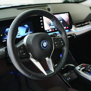 Bmw iX1 eDrive20 X Line (Aut.) (Elétrico)