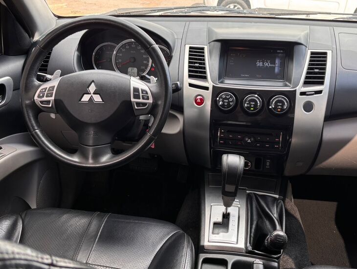 galeria PAJERO DAKAR 3.2 4X4