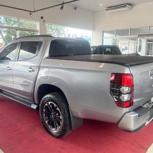 Mitsubishi L200 TRITON SPORT HPE 2.4TDi 16v 4X4 Sport HPE 2.4TDi 16v 4X4