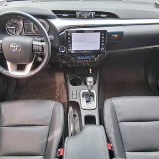 Toyota HILUX 2.8 D-4D TURBO DIESEL CD SRX 4X4 AUTOMÁTICO