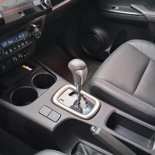 Toyota HILUX 2.8 D-4D TURBO DIESEL CD SRX 4X4 AUTOMÁTICO