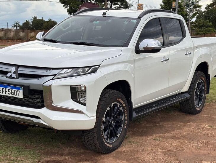 galeria L200 TRITON SPORT HPES