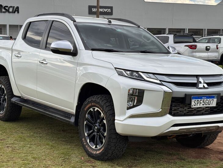 galeria L200 TRITON SPORT HPES