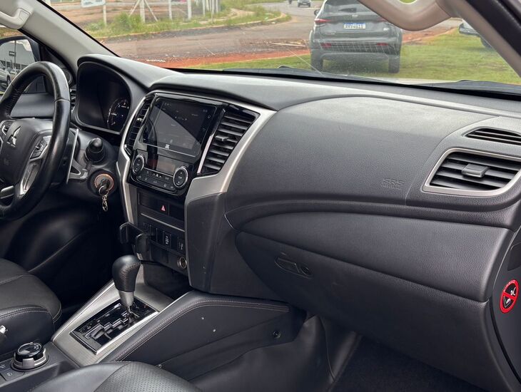 galeria L200 TRITON SPORT HPES