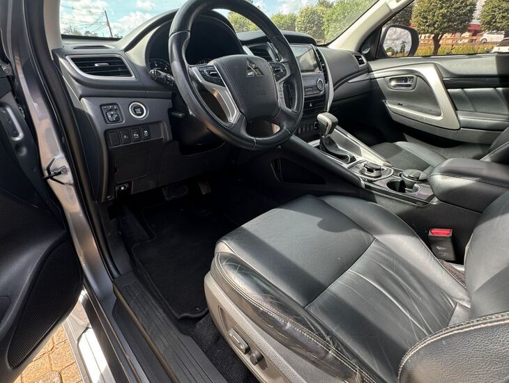 galeria PAJERO SPORT HPE 2.4 4X4