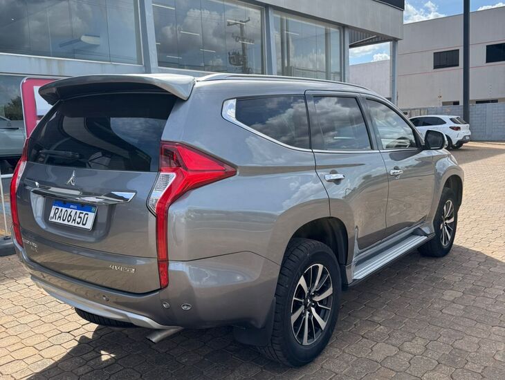 galeria PAJERO SPORT HPE 2.4 4X4