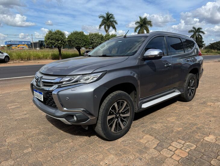 galeria PAJERO SPORT HPE 2.4 4X4