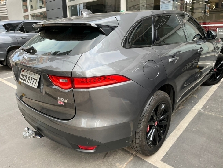 galeria F-PACE
