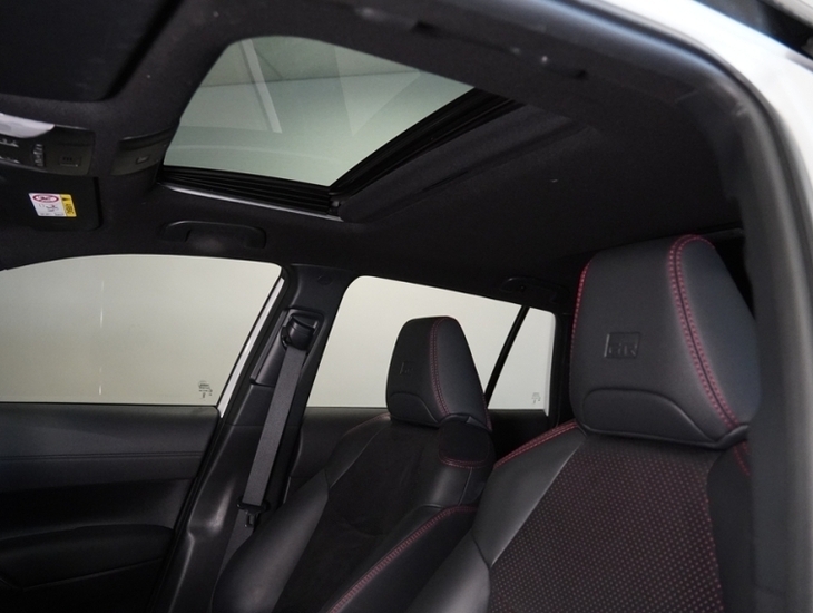 galeria COROLLA CROSS