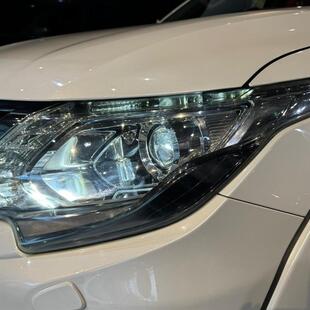 Mitsubishi L200 TRITON 2.4 16V TURBO DIESEL SPORT HPE-S CD 4P 4X4 AUTOMÁTICO