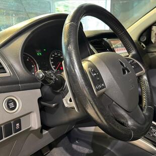 Mitsubishi L200 TRITON 2.4 16V TURBO DIESEL SPORT HPE-S CD 4P 4X4 AUTOMÁTICO