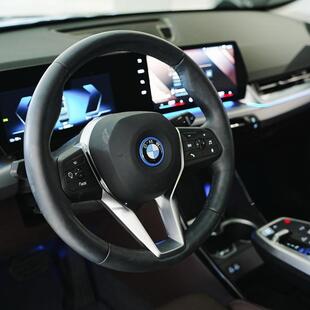 Bmw iX1 eDrive20 X Line (Aut.) (Elétrico)