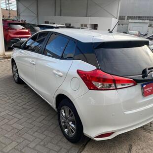 Toyota YARIS 1.5 16V FLEX XL PLUS CONNECT MULTIDRIVE
