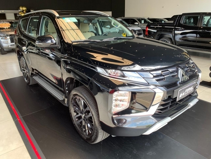 galeria PAJERO SPORT