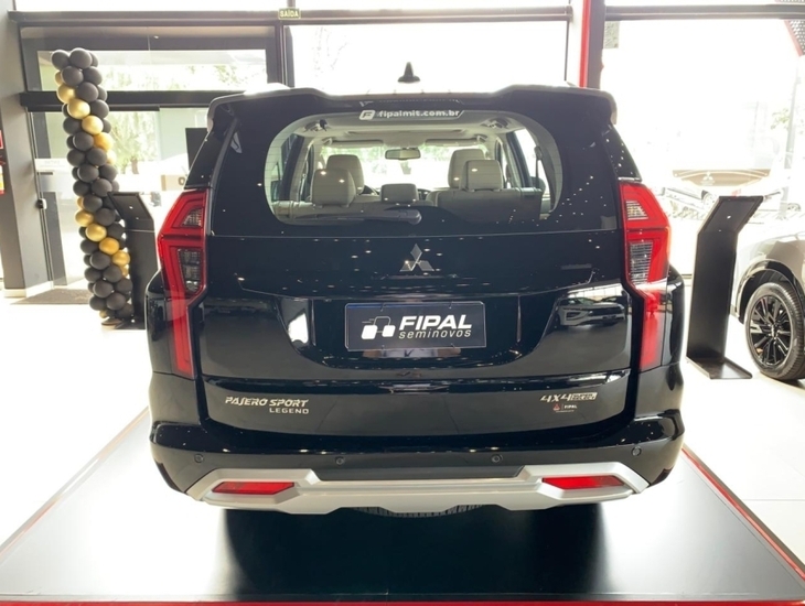 galeria PAJERO SPORT