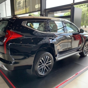 Mitsubishi PAJERO SPORT 2.4 16V MIVEC TURBO DIESEL LEGEND AWD AUTOMÁTICO