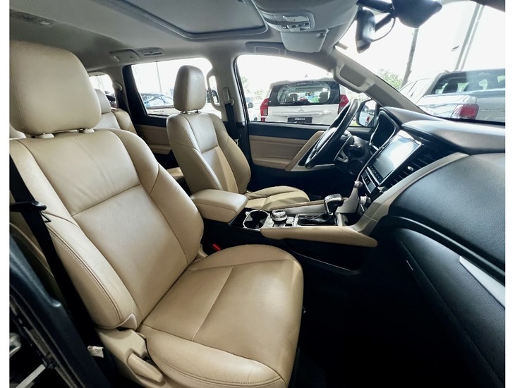 galeria PAJERO SPORT