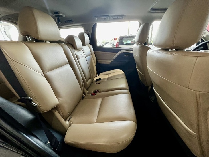 galeria PAJERO SPORT