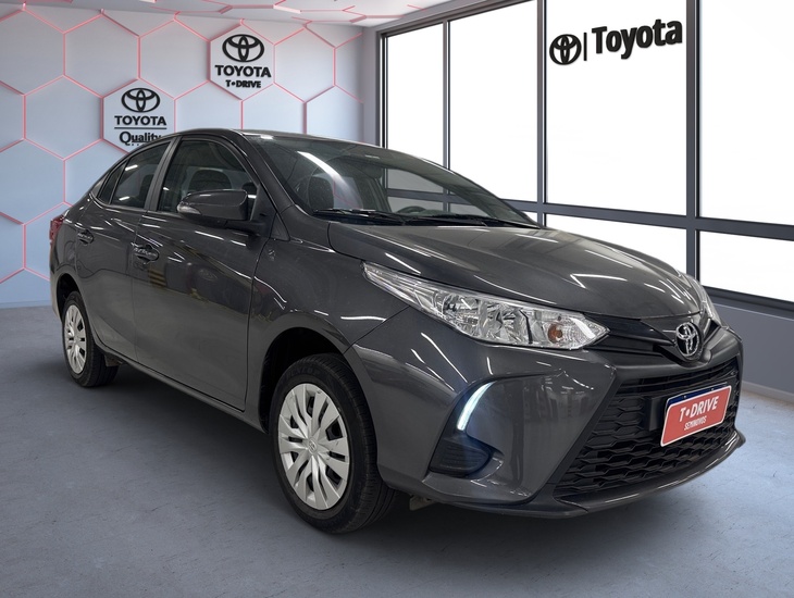 galeria Yaris Sedan