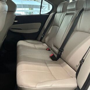 Honda City Touring 1.5 (Aut.)