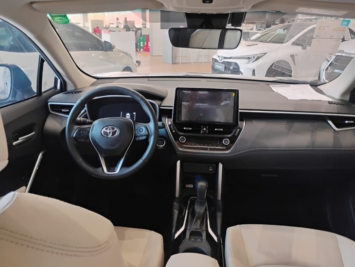 galeria COROLLA CROSS