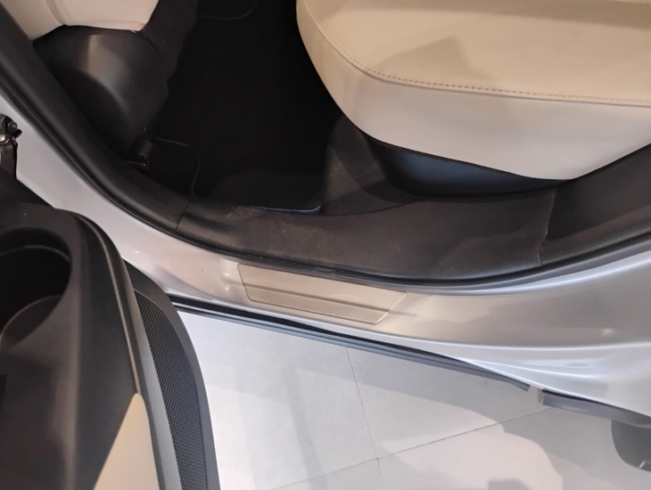 galeria COROLLA CROSS