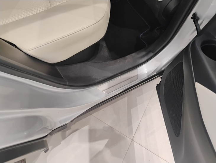 galeria COROLLA CROSS