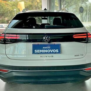 Volkswagen NIVUS 1.0 200 TSI TOTAL FLEX COMFORTLINE AUTOMÁTICO