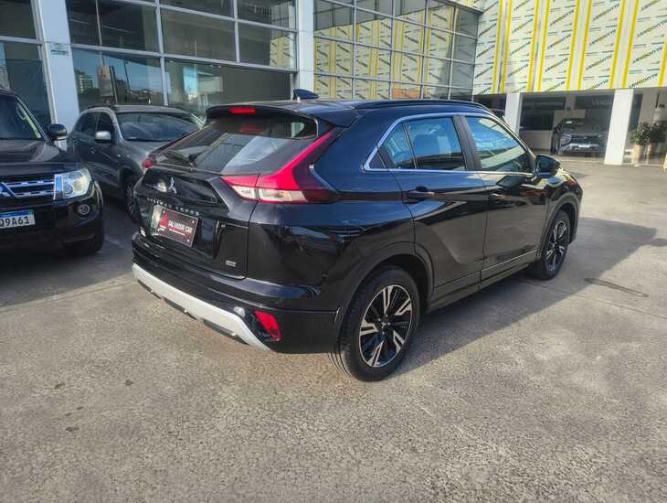 galeria Eclipse Cross hpe