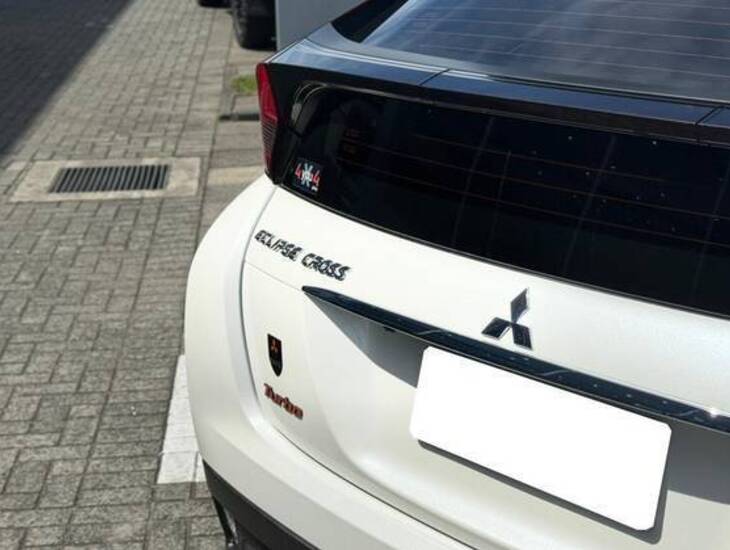 galeria ECLIPSE CROSS