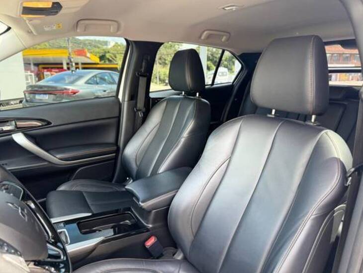 galeria ECLIPSE CROSS